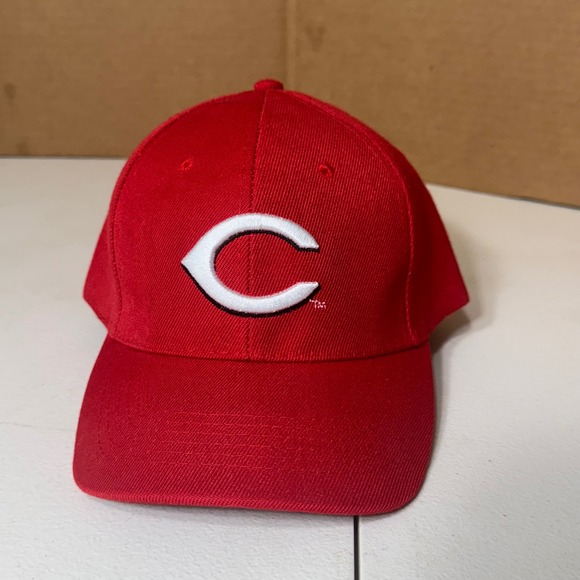 Cincinnati Reds Baseball Cap 1975 Hall of Fame Patch Adult Red Hat - Picture 1 of 6